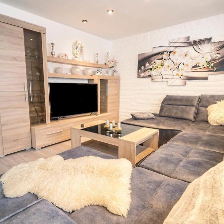 TRUTH King Size Betten, Kamin, Smart-TV, Massagestuhl Dortmund Exterior foto