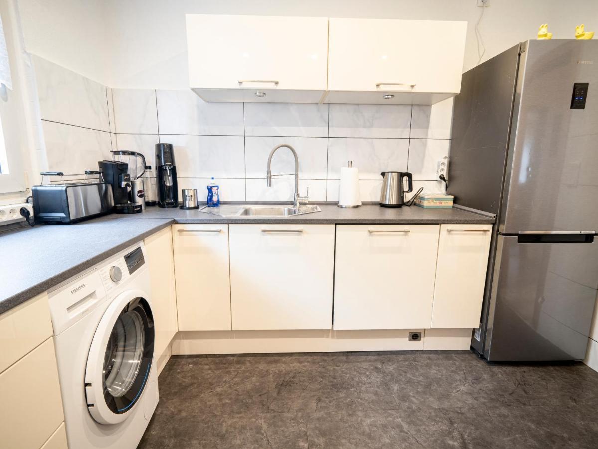 TRUTH King Size Betten, Kamin, Smart-TV, Massagestuhl Dortmund Exterior foto