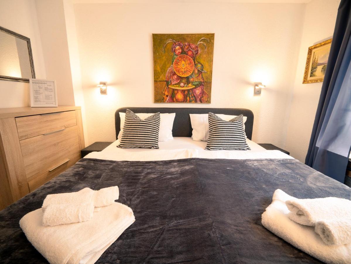 TRUTH King Size Betten, Kamin, Smart-TV, Massagestuhl Dortmund Exterior foto